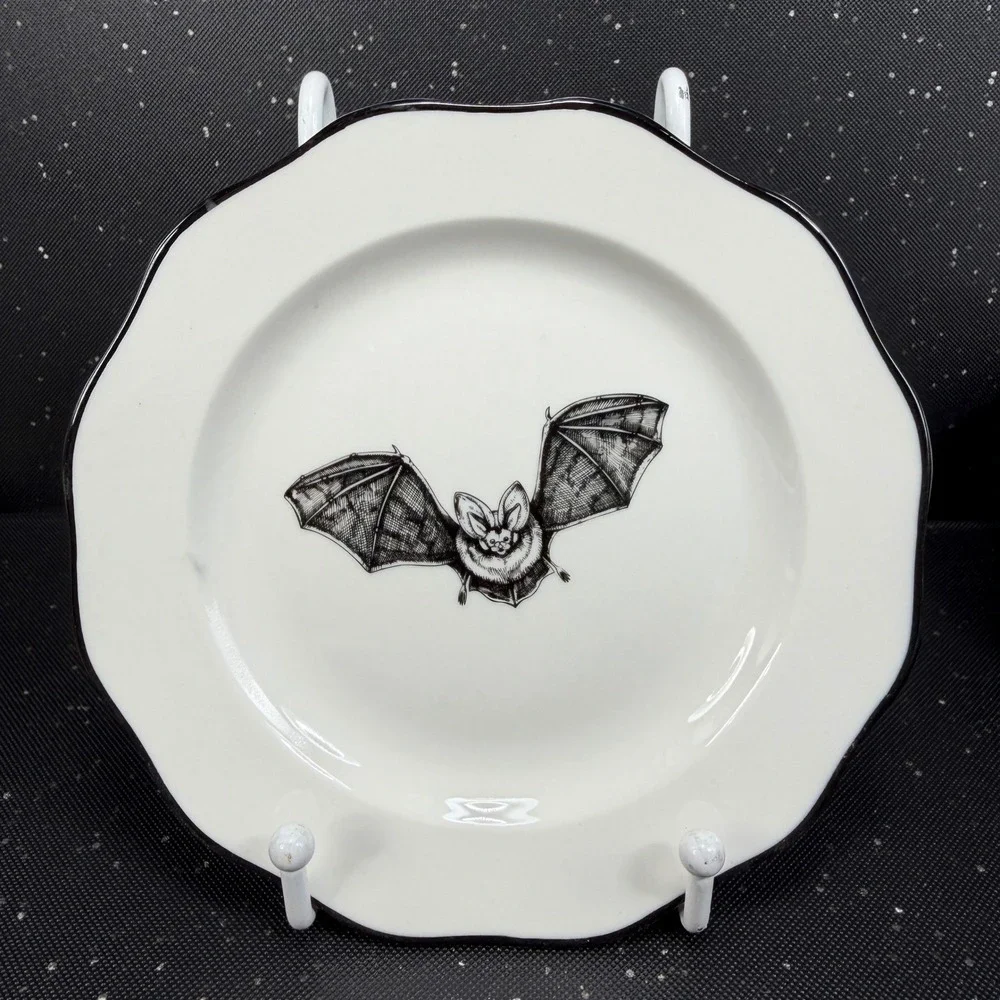 Sunday Morning Ceramics Spooky Soiree Skull Bat Crow Spider Plates Set of 4 NEW
